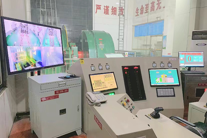 1674045249520360.jpg 1月18日,霄云煤矿运转工区自主完成绞车电控系统自动化升级改造.jpg