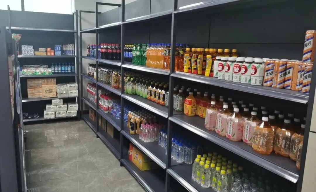 1696471810112924.jpg 640.jpg