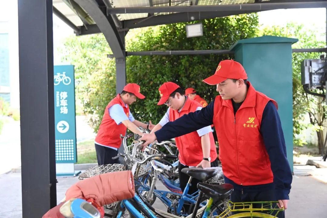 1746686367859947.png 五四_副本.png