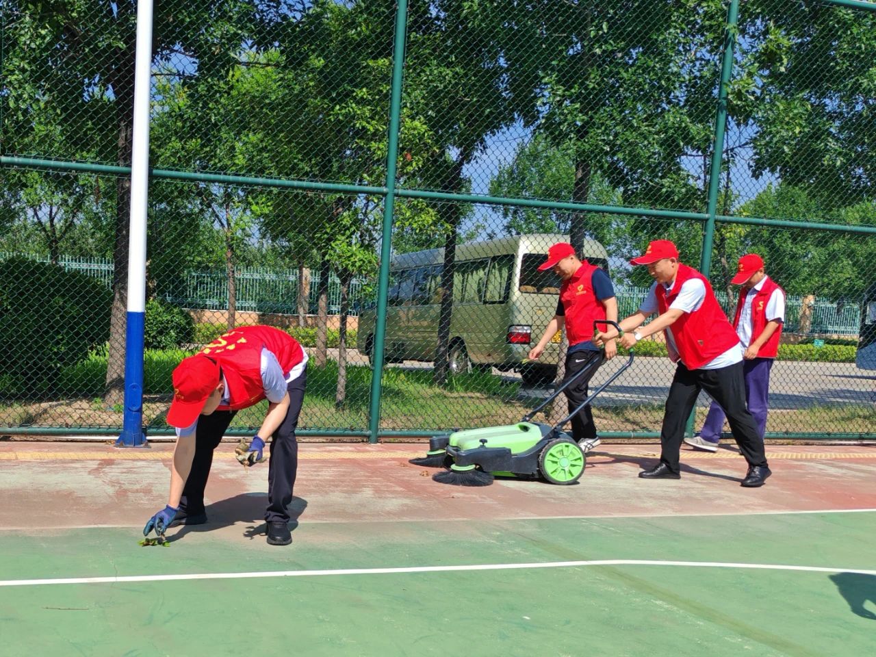 1752040569461687.jpg 4be3945a5f2f6905ae07cc16abe78e8c.jpg